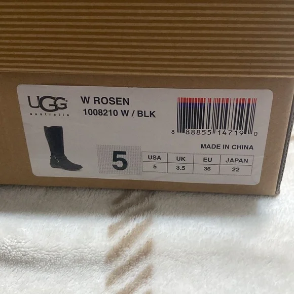 NWOT Black Leather Ugg 100% Wool Size 5 - Picture 2 of 6